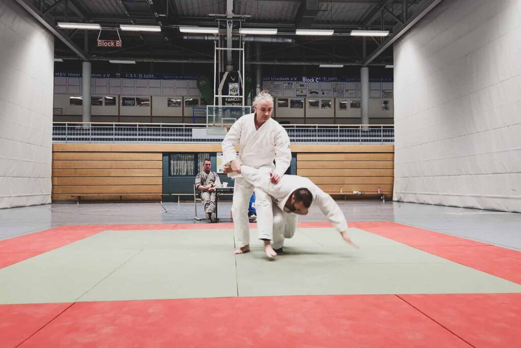 SV-Tai-Jitsu-Ahlbeck-Usedom_15 Kämpfer bei der Prüfung